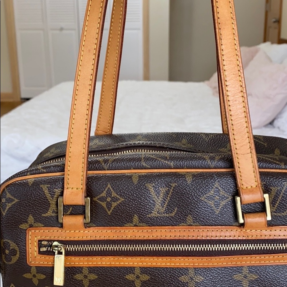 SOLD!!!!❤️authentic lv - Picture 7 of 15